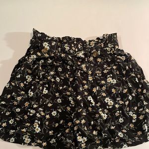 American Eagle tie sunflower shorts size extra small